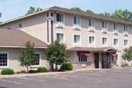 Budget Host Inn & Suites North Branch מראה חיצוני תמונה